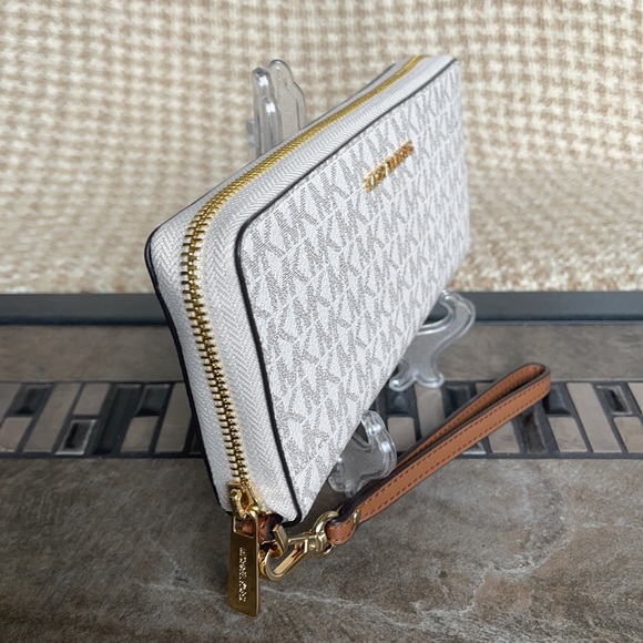 Michael Kors Jet Set Travel Large Travel CONTINENTAL Wallet-Wristlet - Picture 3 of 16